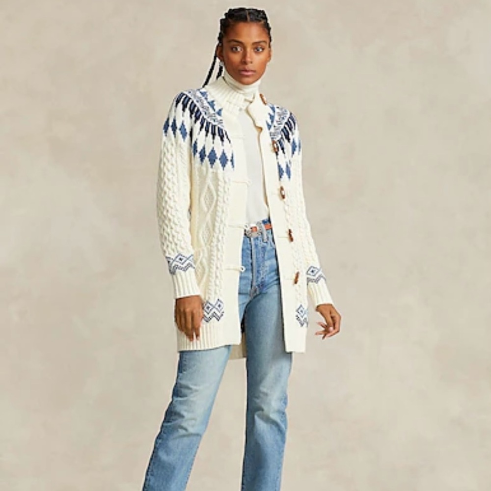 Cozy Cream Knit Sweater with Blue Accents